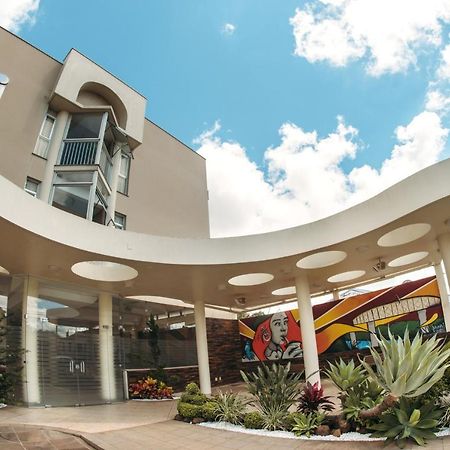 Hotel Cavera Alegrete Exterior foto